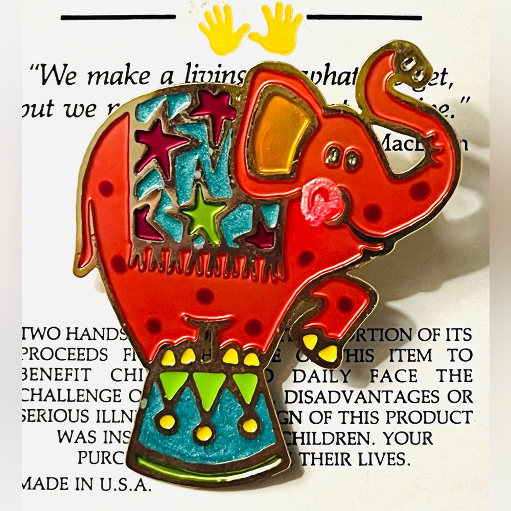 Two Hands vintage elephant pin unused on card